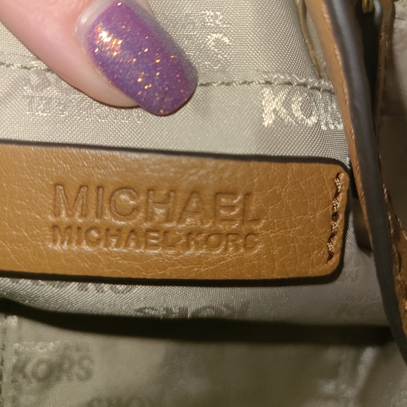 Authentic Michael kors bag - Picture 6 of 7